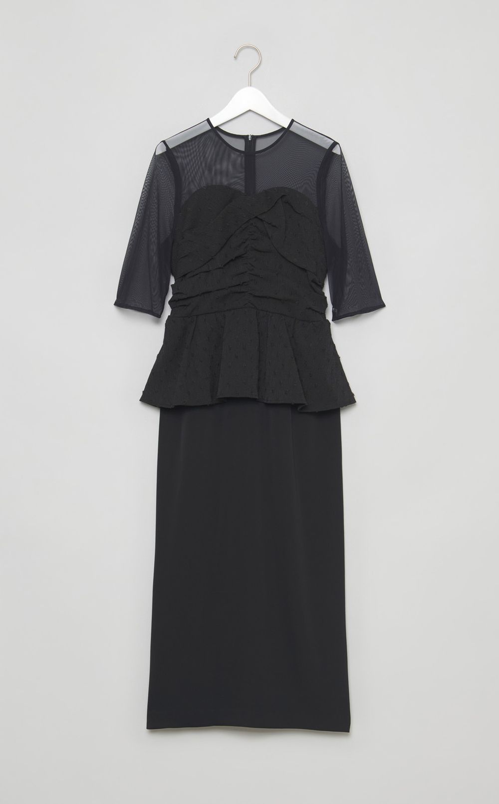 ドットジャガードドッキングドレス