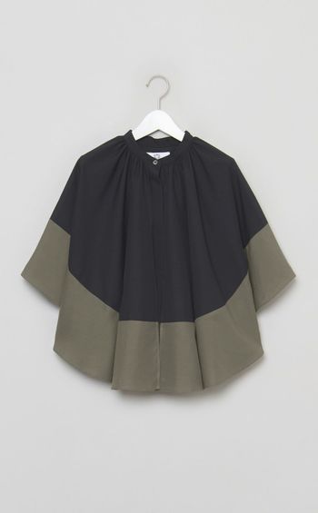 《手洗い可》2wayケープスリーブシャツ