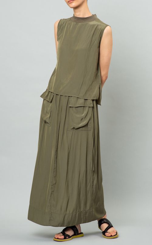 サテンノースリーブプルオーバー