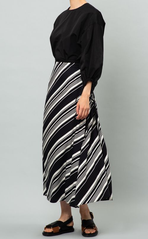 バイアスストライプロングスカート