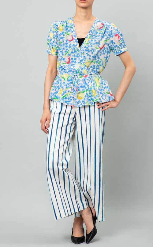 フラワープリントパフスリーブブラウス