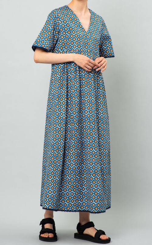 コモン柄フレアロングワンピース