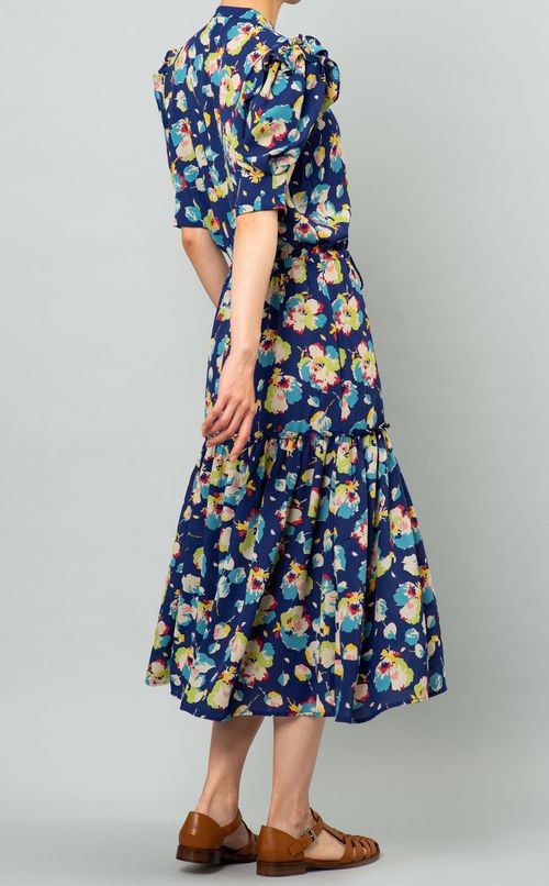 フラワーティアードワンピース