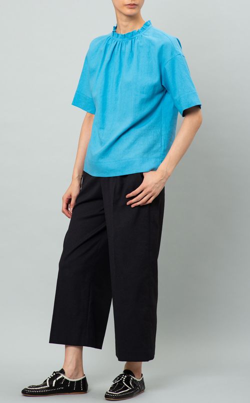 ハイネックフリルギャザーブラウス