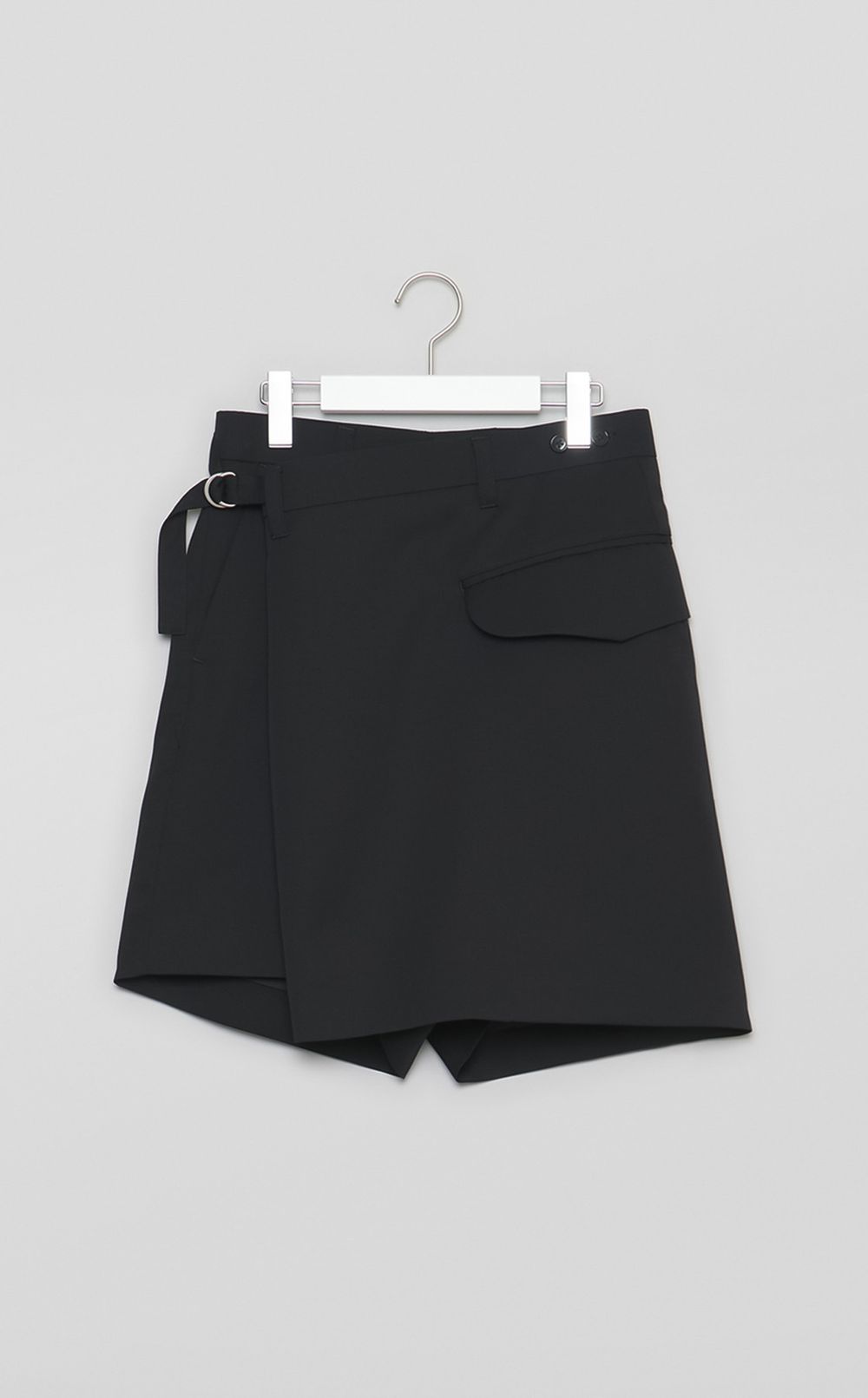 ラップアシンメトリーショートパンツ