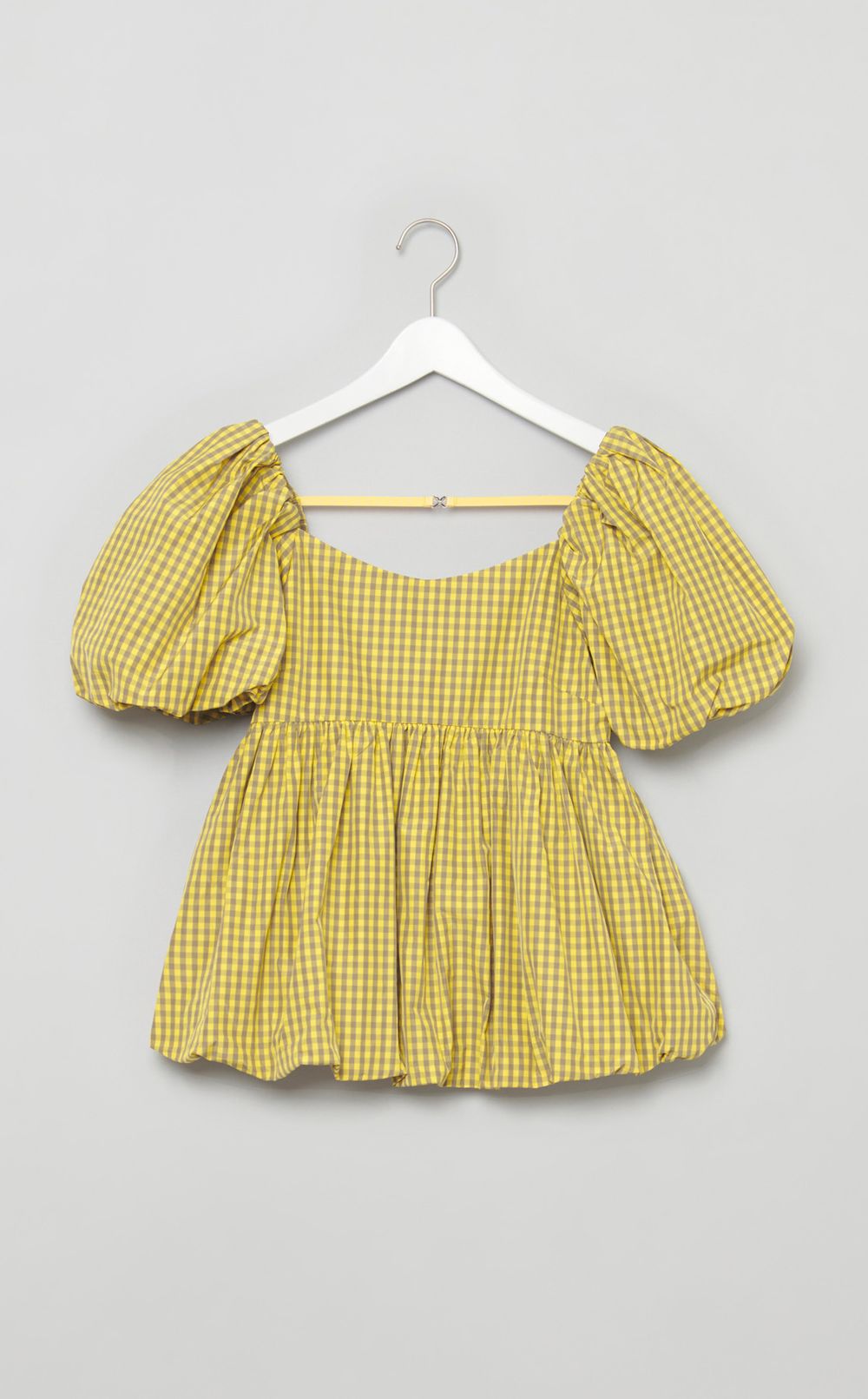 バルーンスリーブブラウス