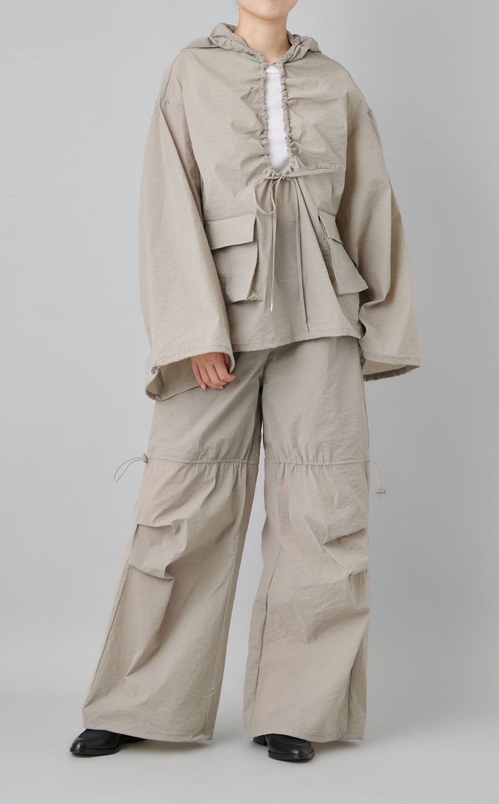 ウォッシャブルギャザーフーディ