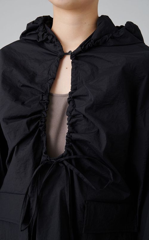 ウォッシャブルギャザーフーディ