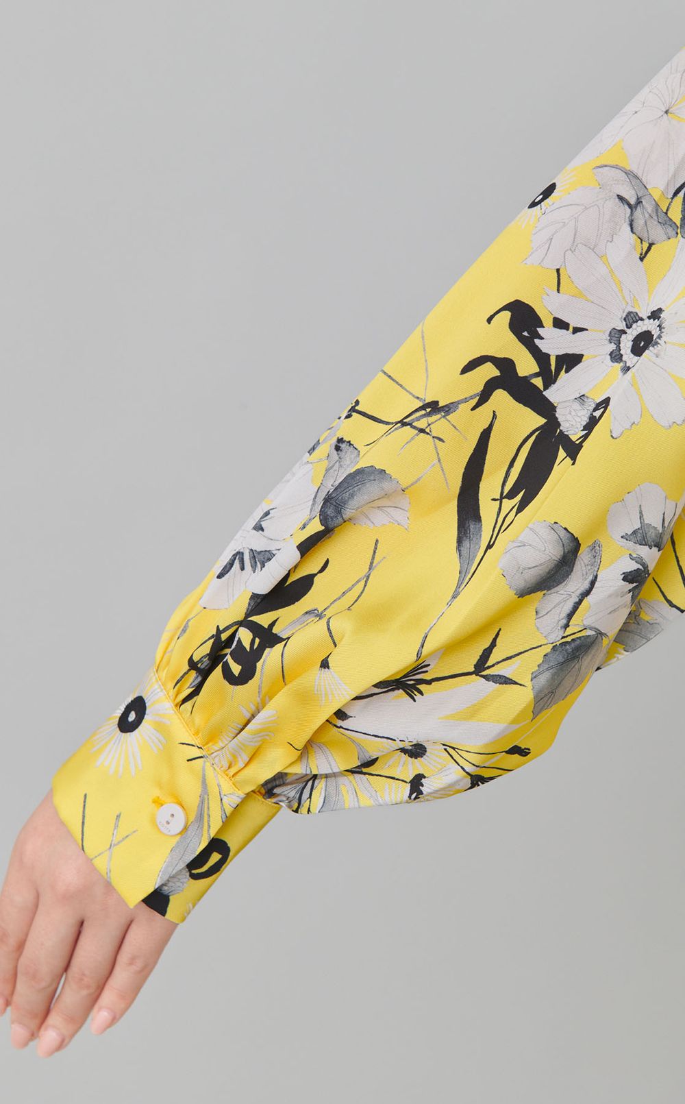 フラワープリントボウタイワンピース