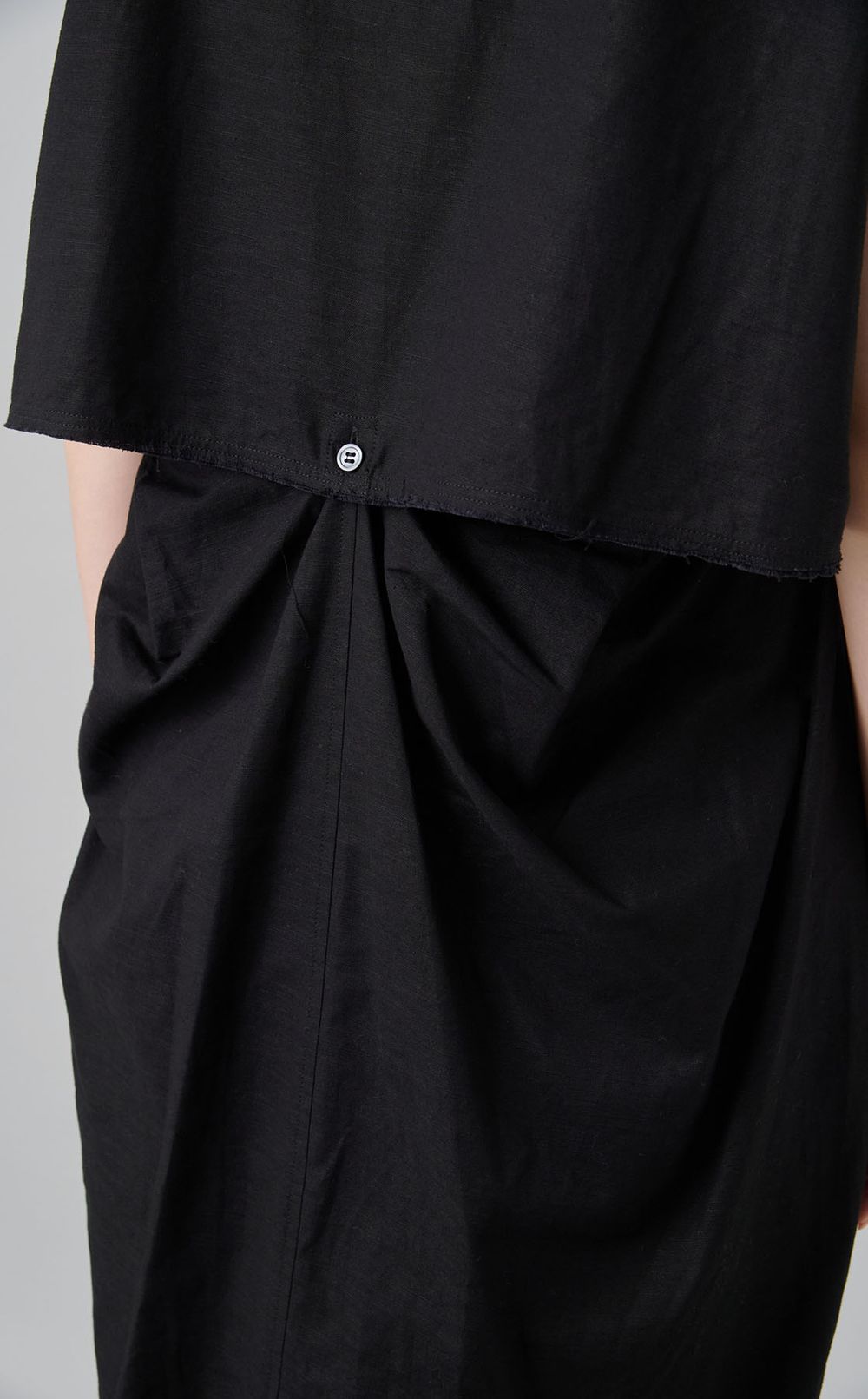 オープンバックリネンシャツワンピース