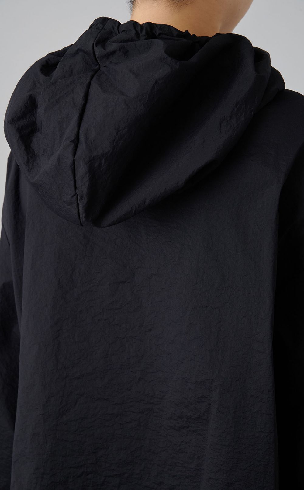 ウォッシャブルギャザーフーディ