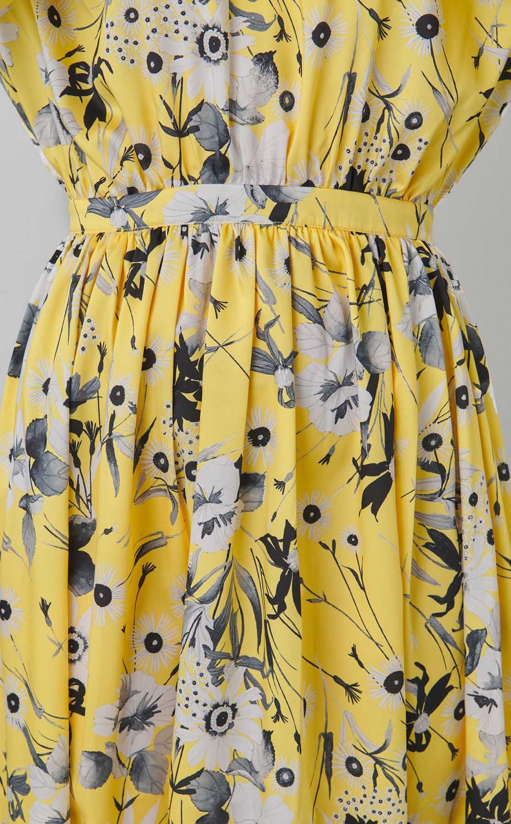 フラワープリントボウタイワンピース