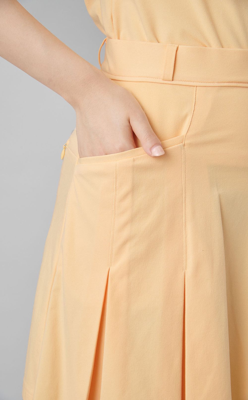 【手洗い可】タックデザインミニスカート