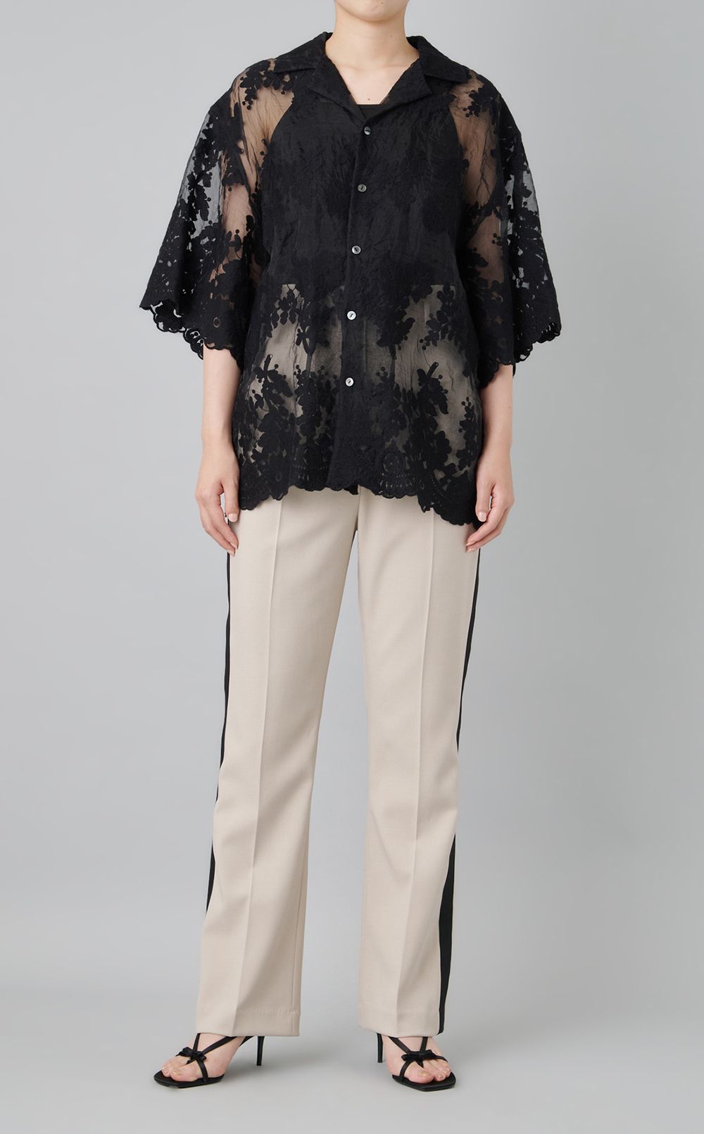 シアーフラワーレースシャツ