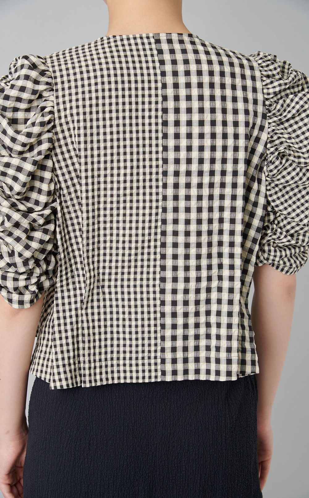 ギンガムチェックギャザーブラウス