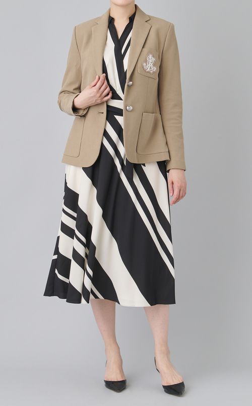 エンブレムピケジャケット