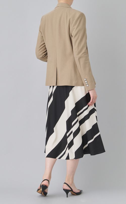 エンブレムピケジャケット