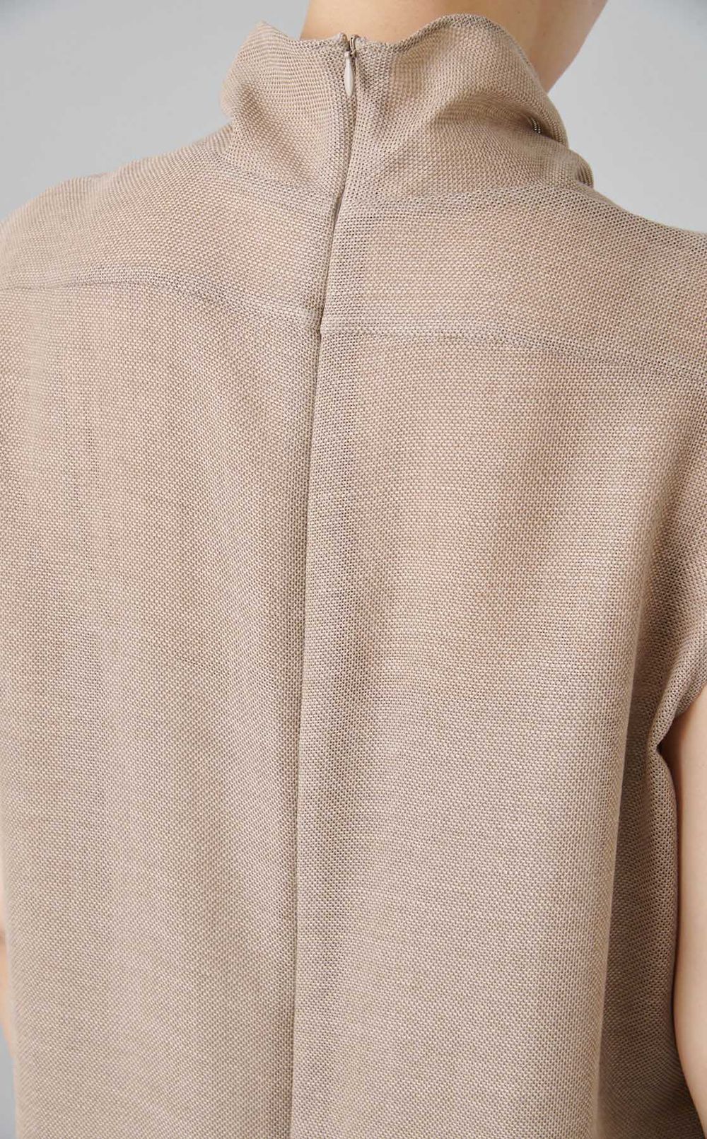 ハイネックIラインワンピース