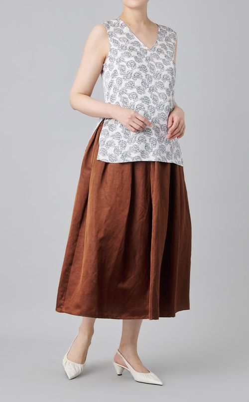 フラワープリントノースリーブVトップス