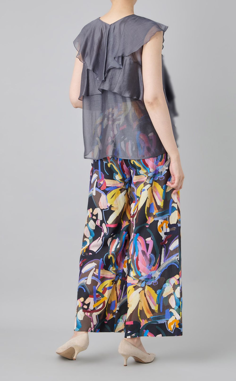 オーガンジーフリルブラウス