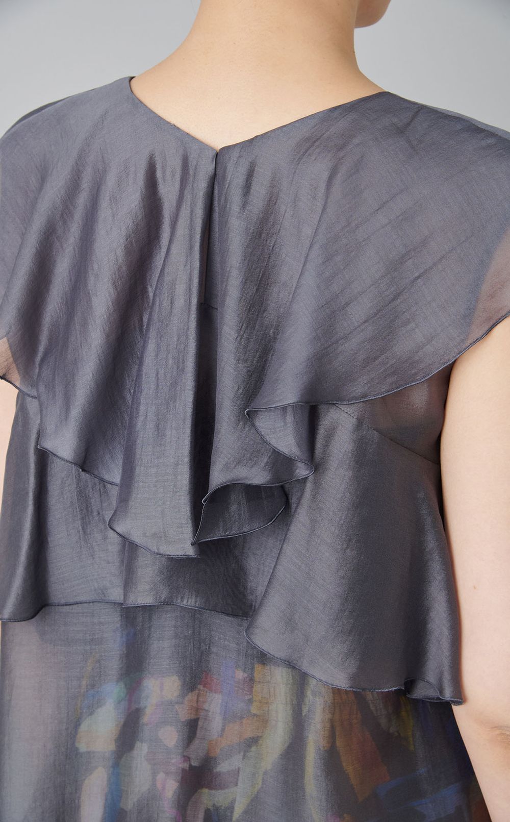 オーガンジーフリルブラウス