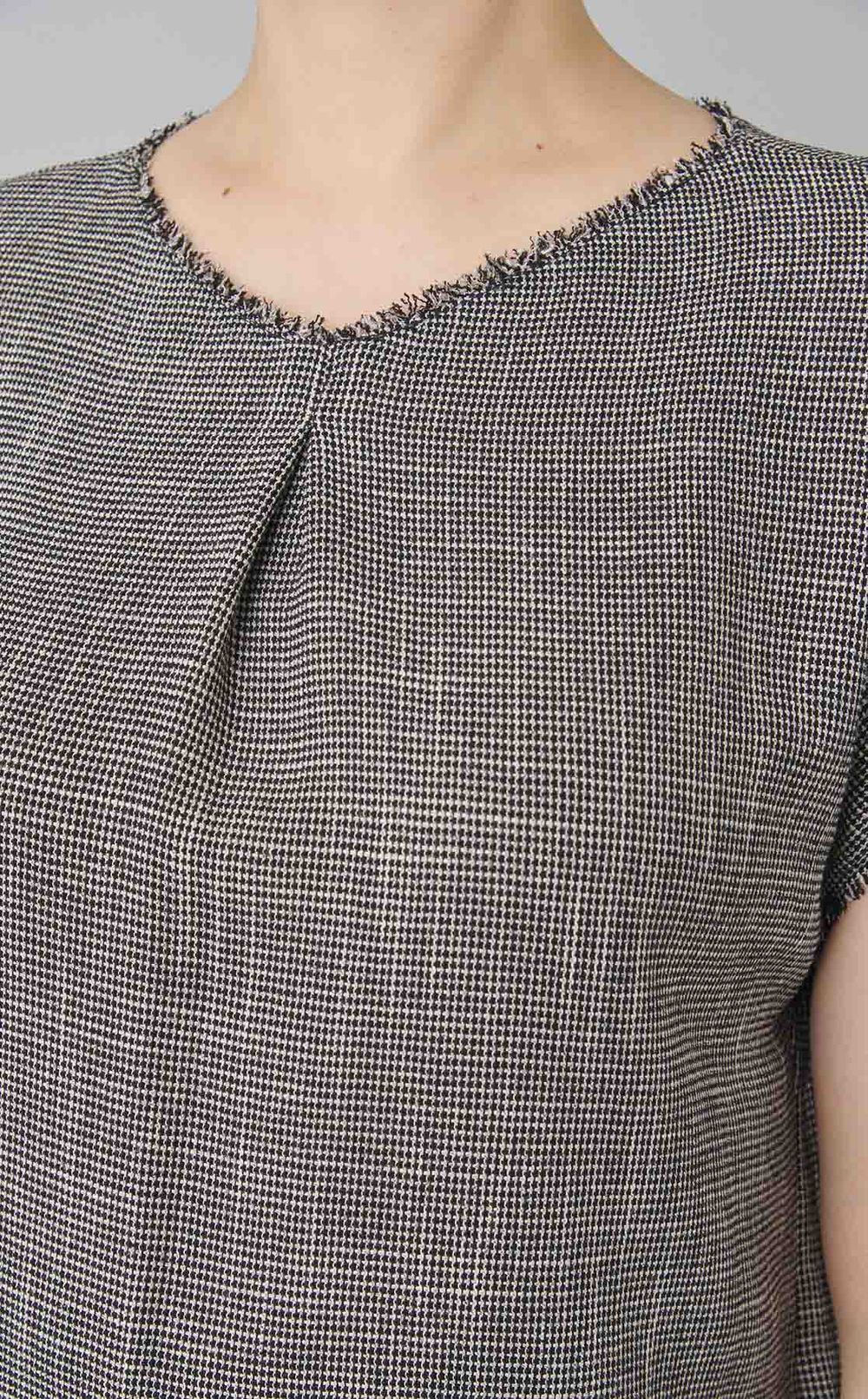 タックスリーブブラウス