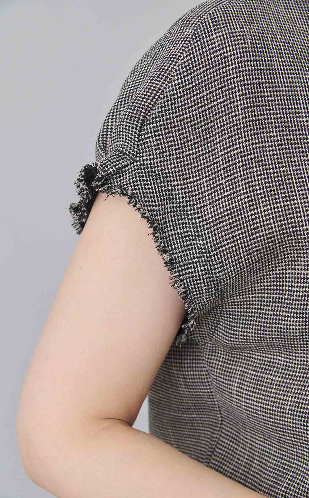 タックスリーブブラウス