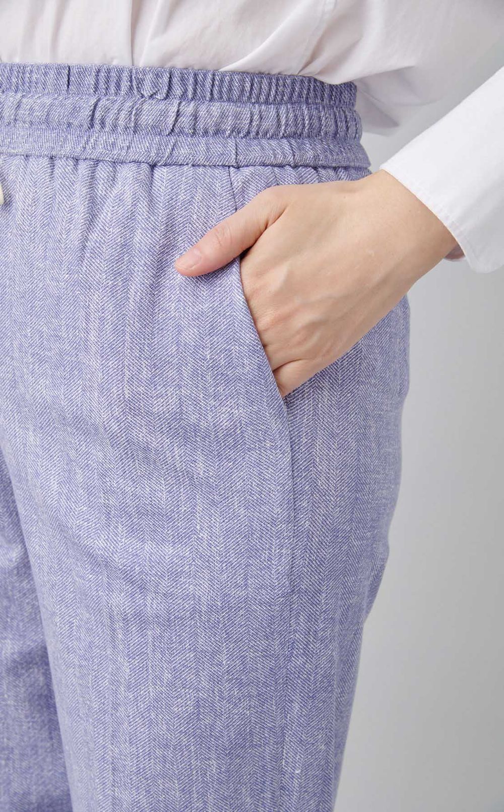 ヘリンボンテーパードパンツ