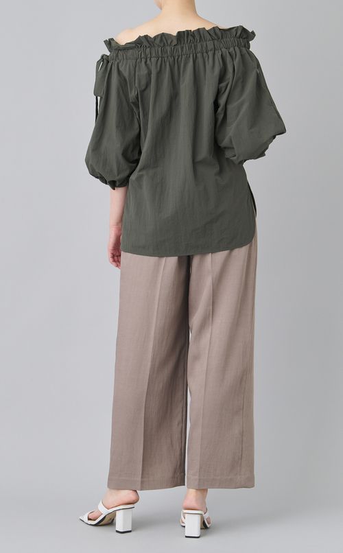 ナイロンオフショルブラウス