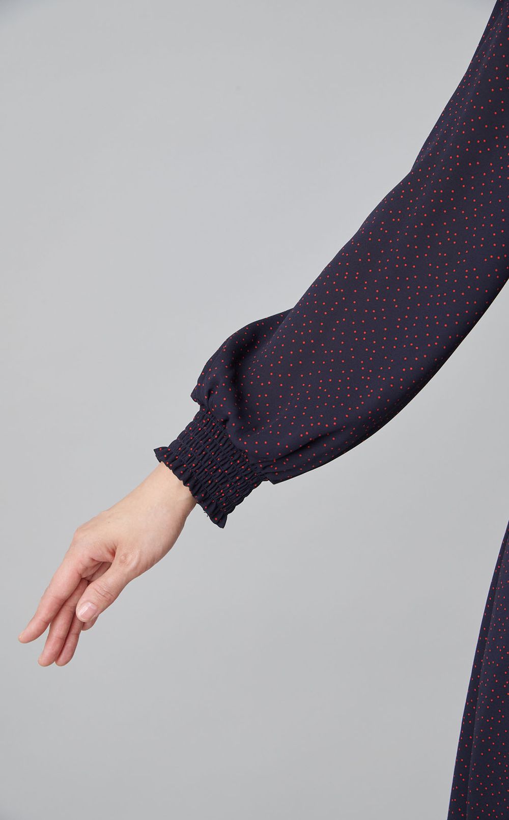 パフスリーブドットプリントワンピース