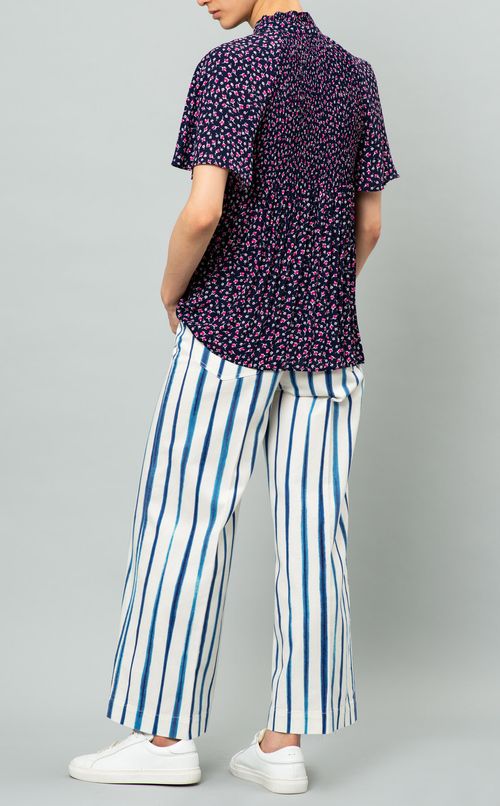 フラワープリントボウタイブラウス