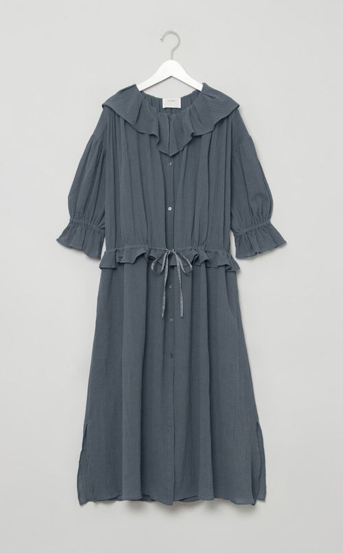 フリルカラーギャザーワンピース