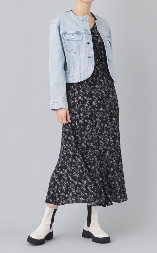 ノーカラーデニムブルゾン