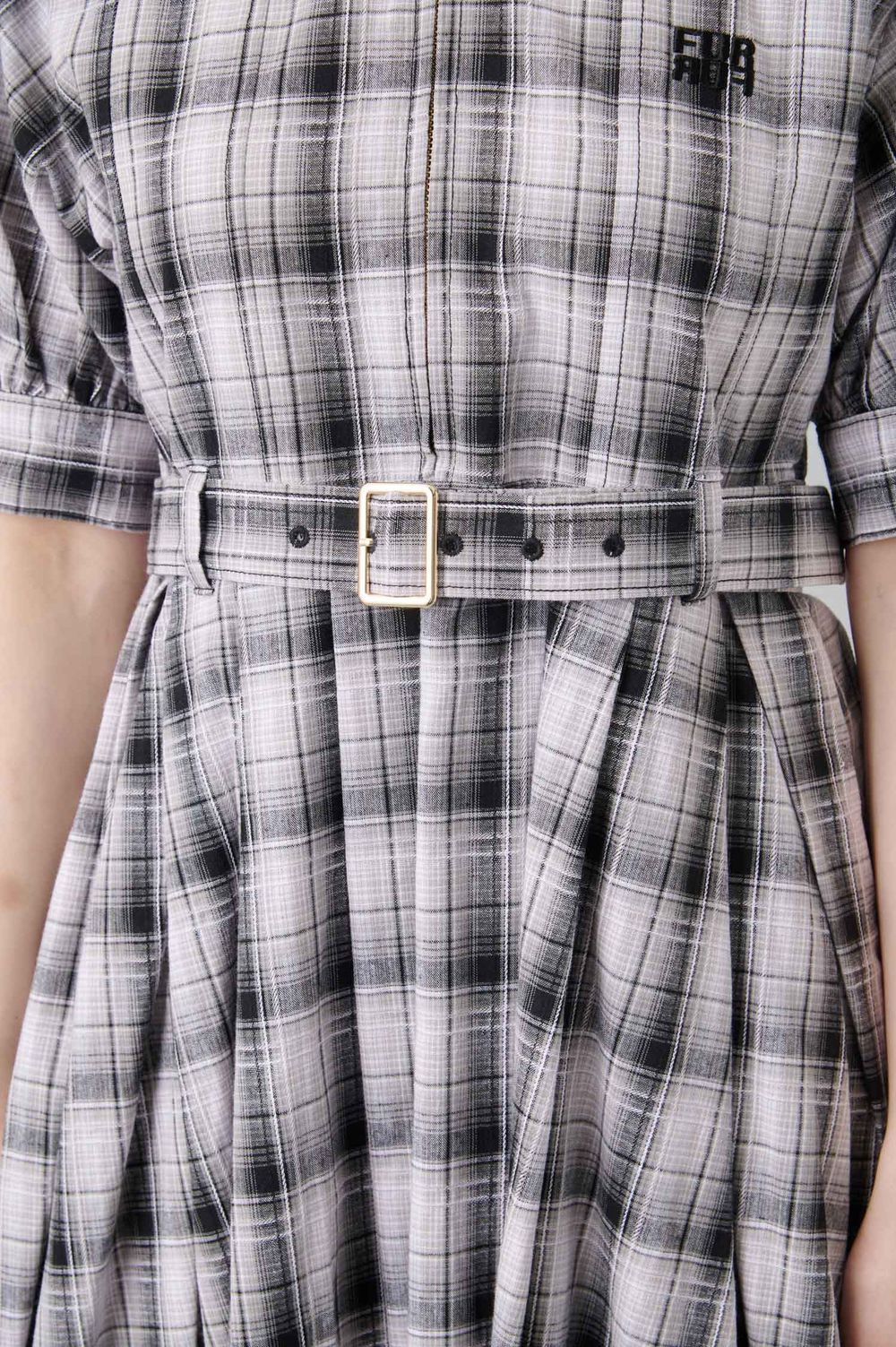 フラットカラーシャツワンピース