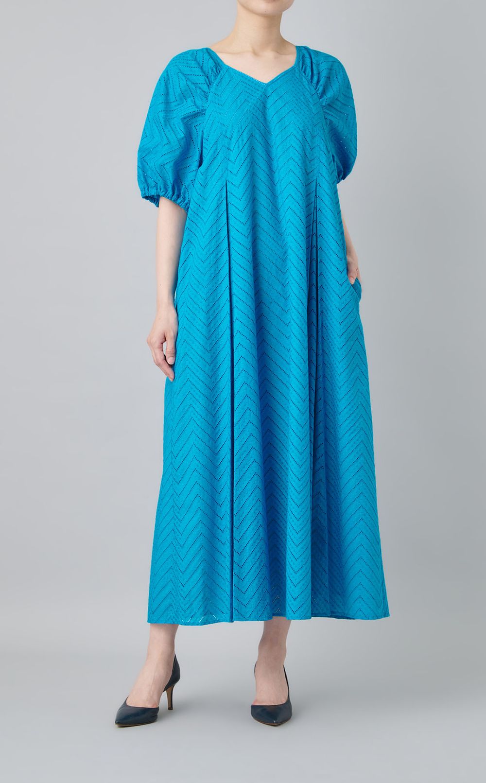 ギャザーショルダーコットンワンピース