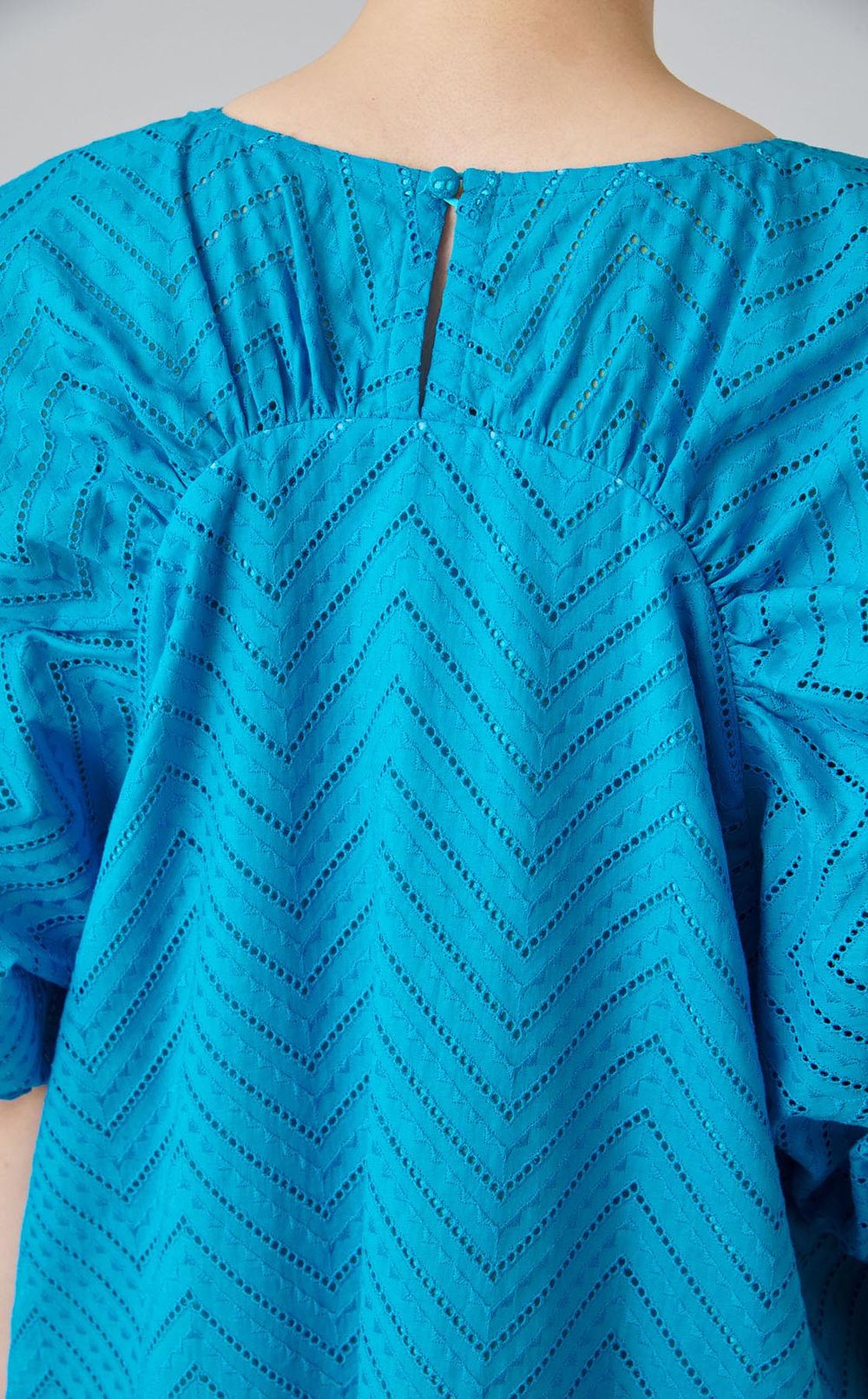 ギャザーショルダーコットンワンピース