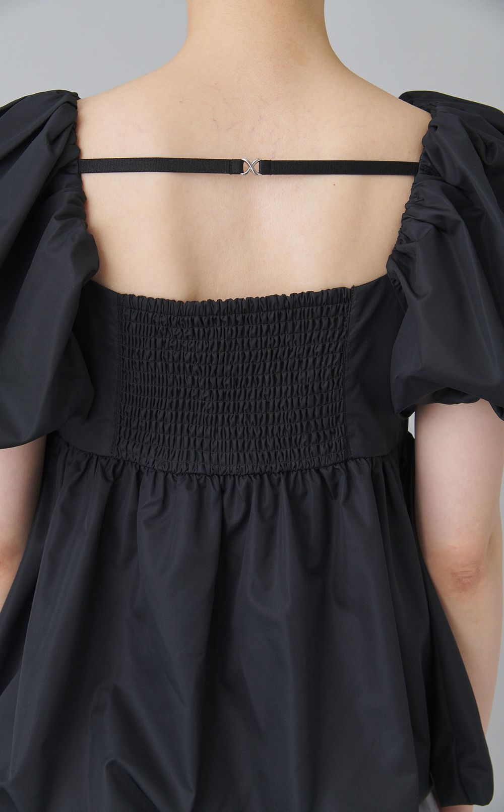 バルーンスリーブブラウス