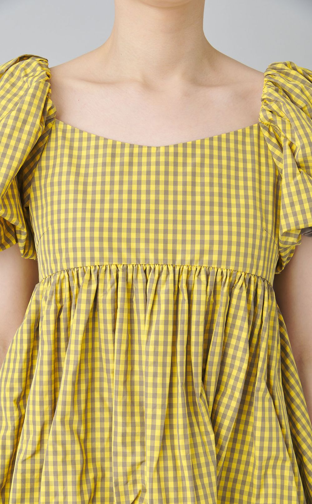 バルーンスリーブブラウス