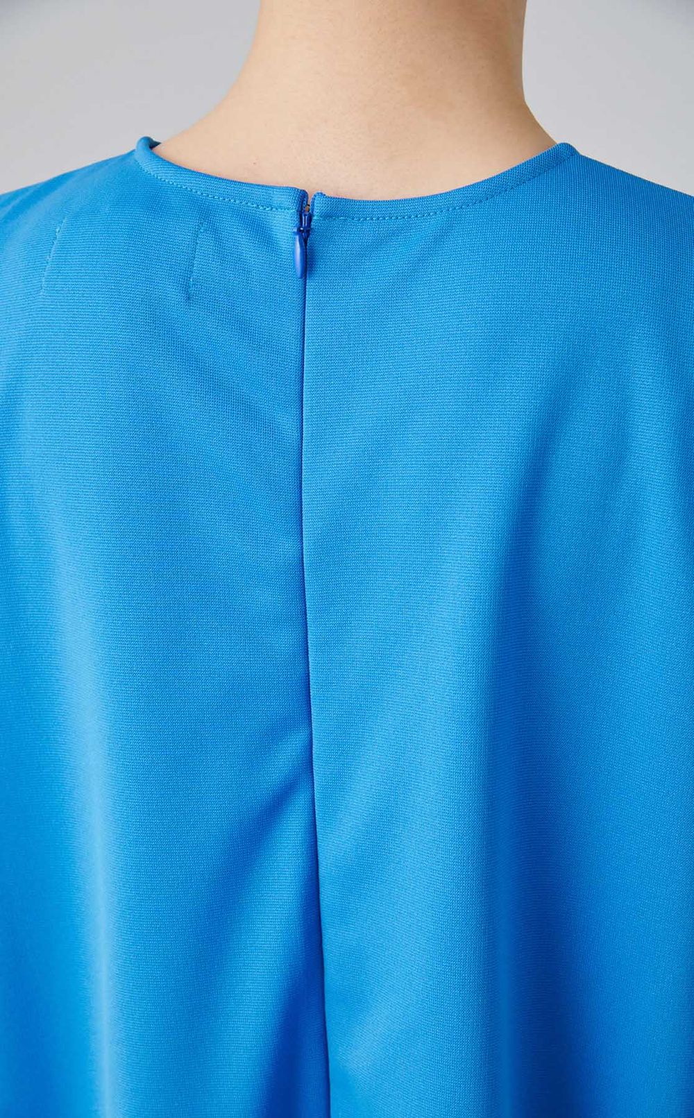 ポンチドレープサマードレス