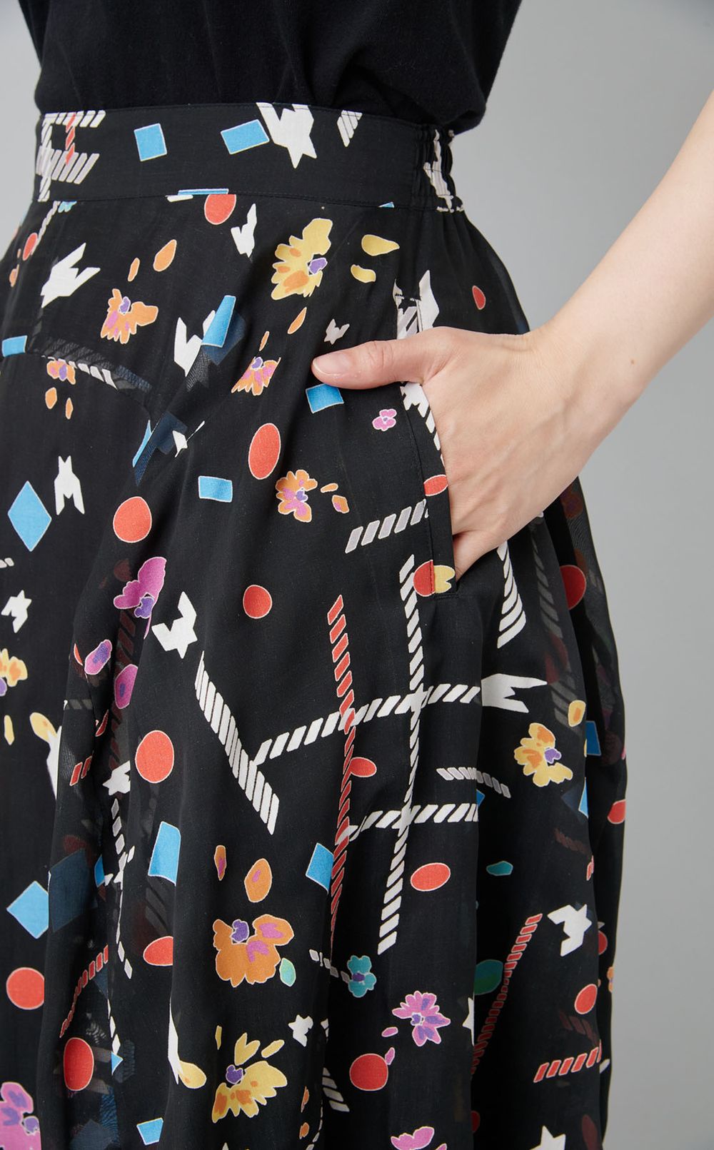 ウィンドブローマルチボールスカート