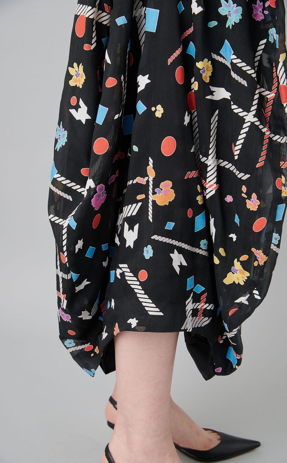 ウィンドブローマルチボールスカート