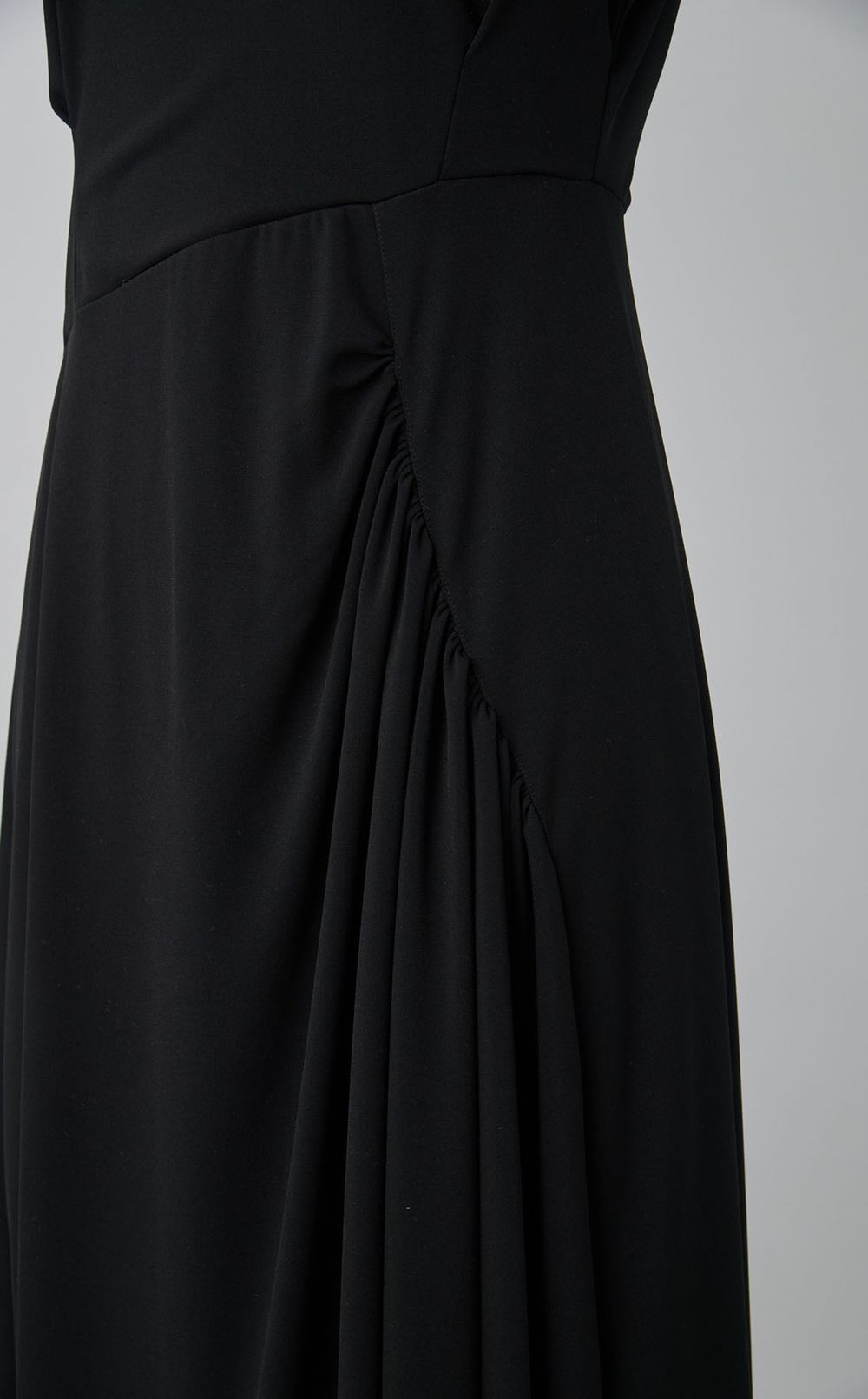 ドレープアシンメトリージャージードレス