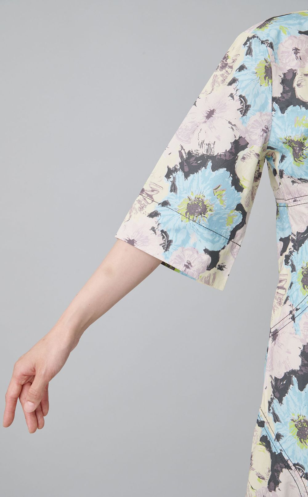 フラワープリントコットンワンピース