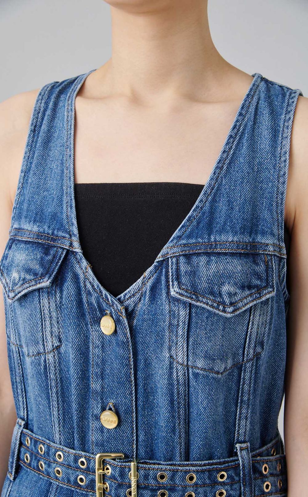 ライトデニムフロントボタンワンピース