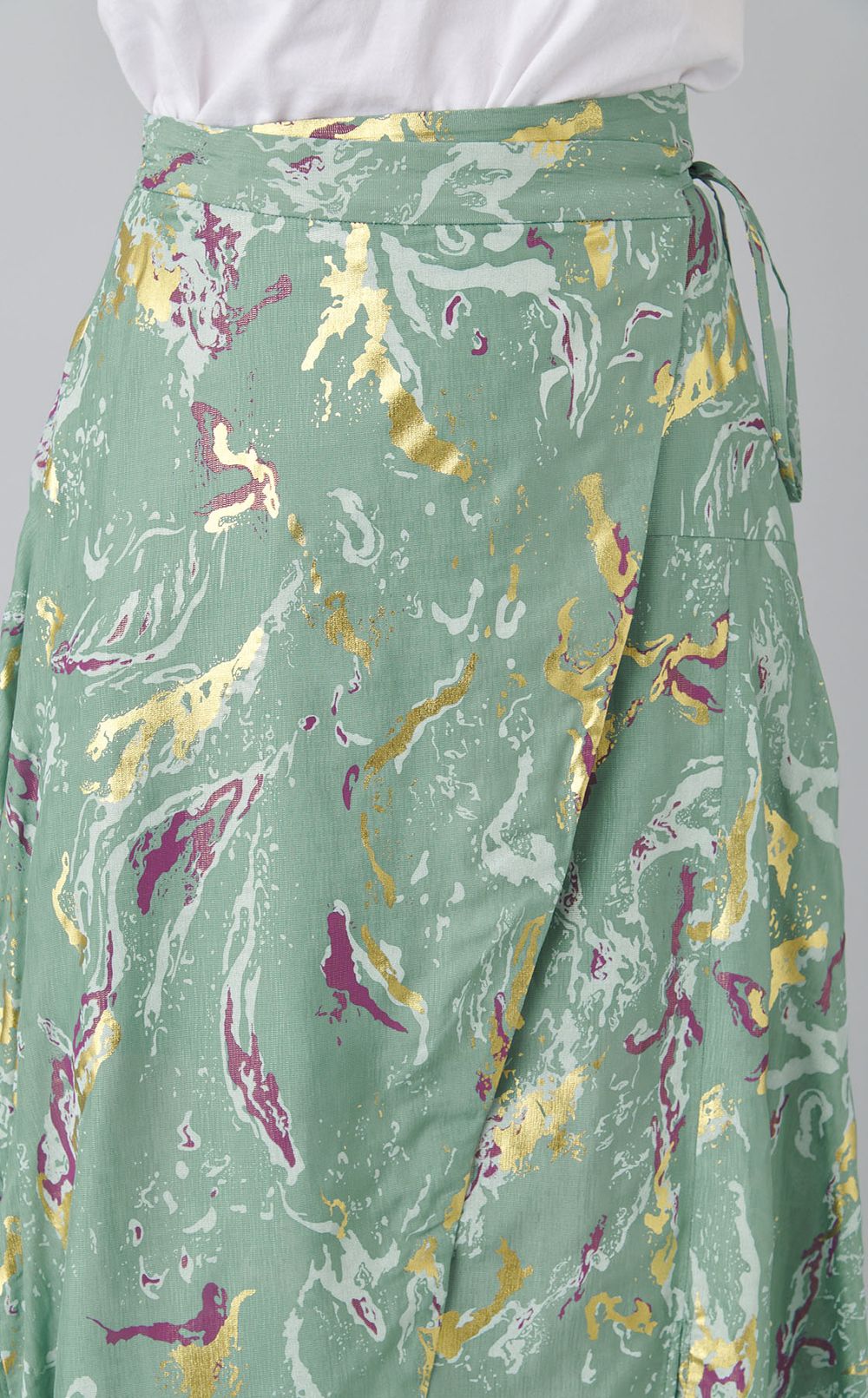 フラワー箔プリントラップスカート