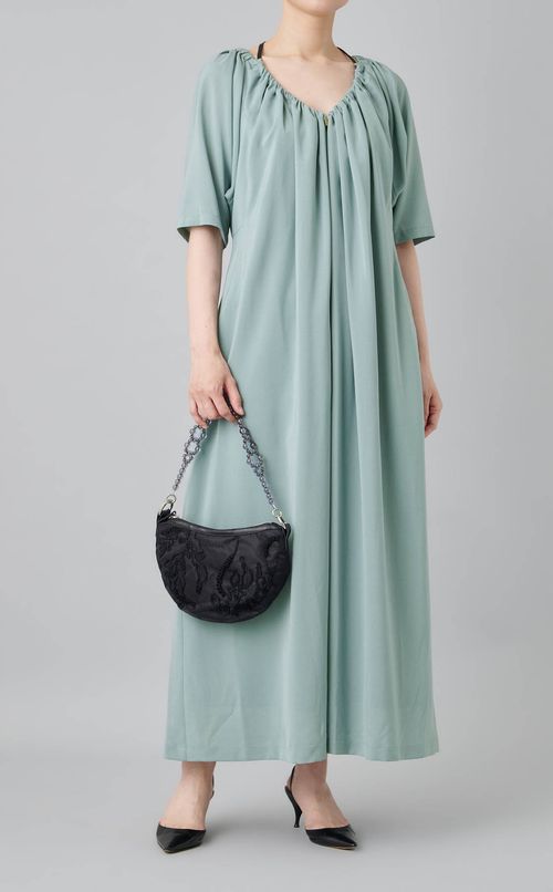 エンブロイダリーラウンドバッグ