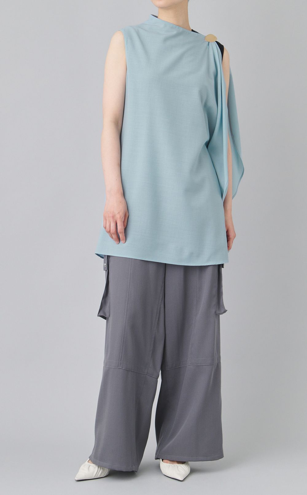 LEVIサマーウールノースリーブブラウス