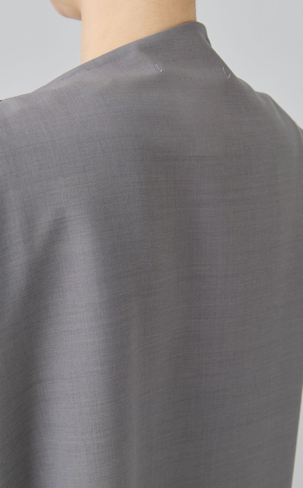 LEVIサマーウールノースリーブブラウス