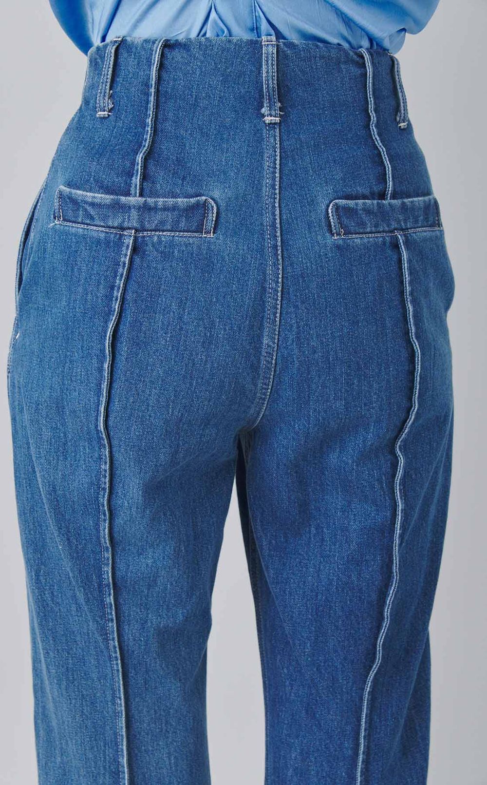 センターシームハイウエストデニムパンツ