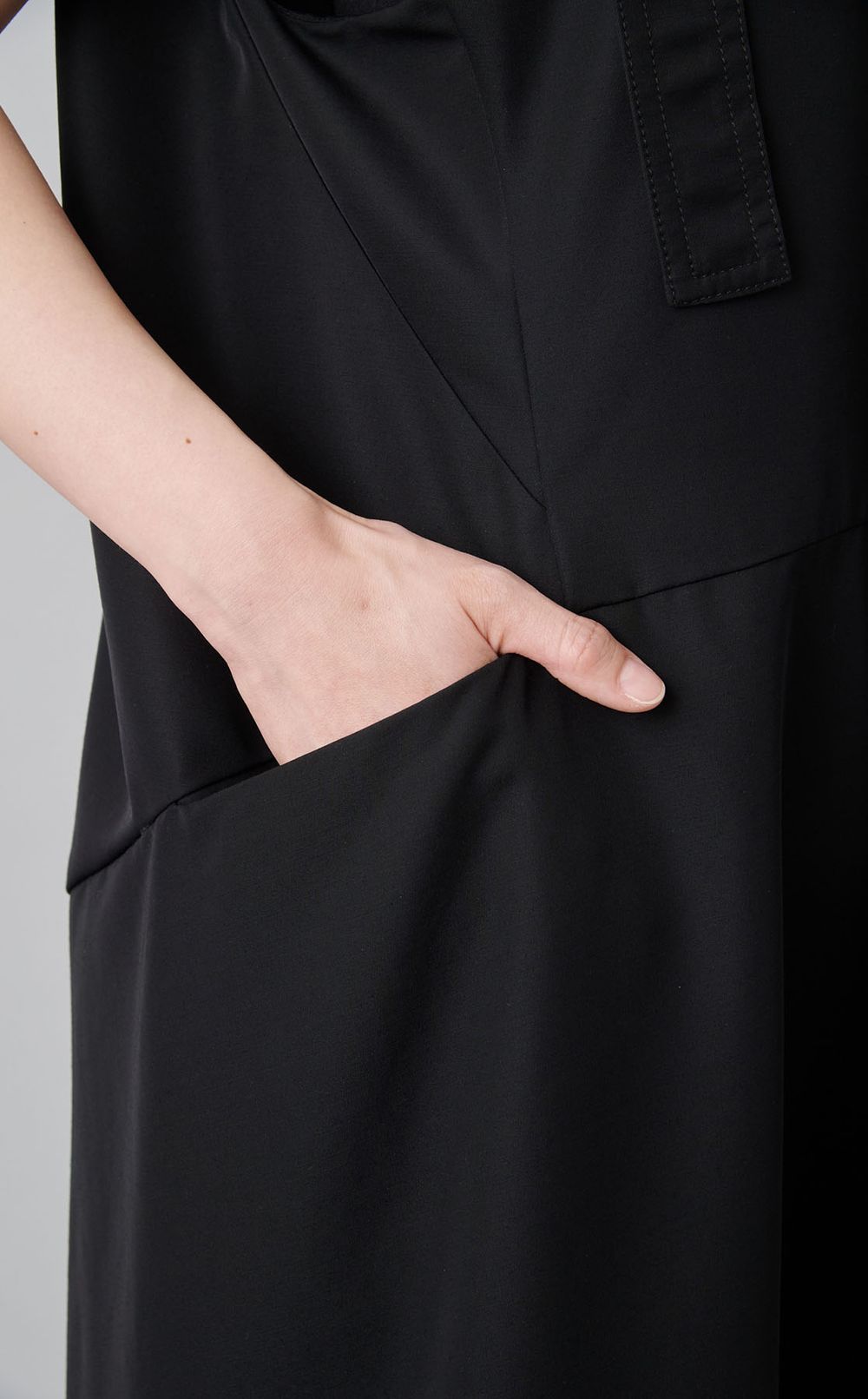 LAULAネックタイロングワンピース